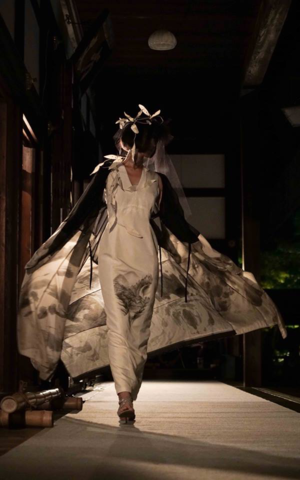 東京ミッドタウンにて世界を魅了した着物ドレス『美・JAPON』ファッションショー開催