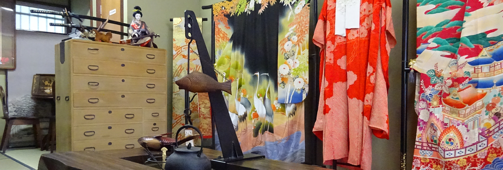 Konjaku kimono komichi