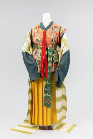 昭和初期に復元！古墳〜明治の着物「再現 女性の服装1500年 ー京都の染織技術の粋ー」